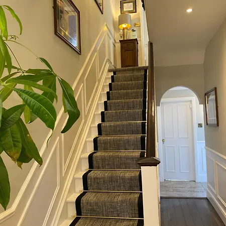 Avoca House 3* Дублин