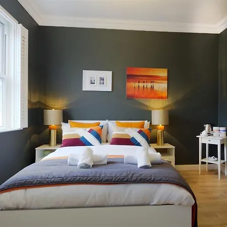 Avoca House Bed & Breakfast 3*