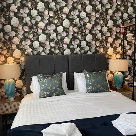 Avoca House Bed & Breakfast 3*
