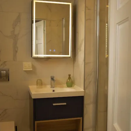 Avoca House Bed & Breakfast