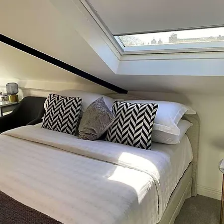 Avoca House 3*