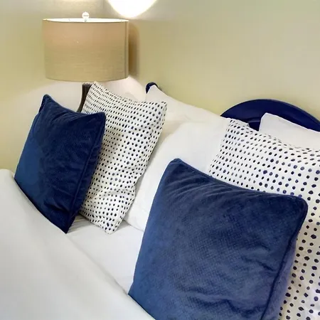 Bed & Breakfast Avoca House