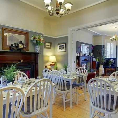 Nocleg ze śniadaniem Avoca House 4*