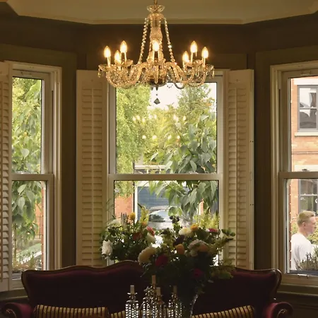 Avoca House Bed & Breakfast 3*
